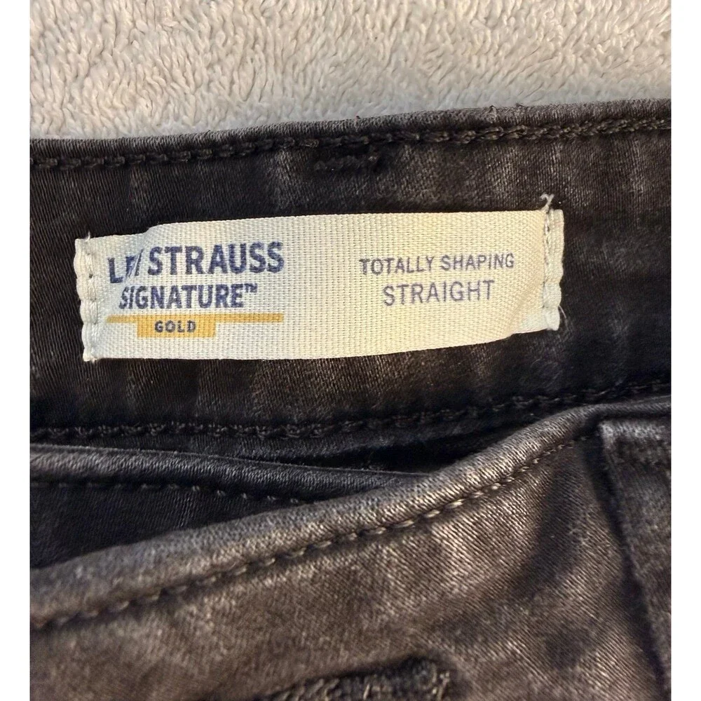 Levi Strauss signature gold totally shaping straight leg, black jeans